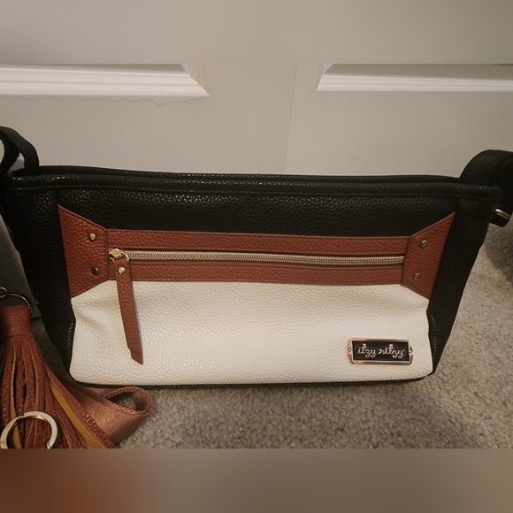 Itzy Ritzy Convertible Diaper Bag in Coffee and Cream - Picture 3 of 11